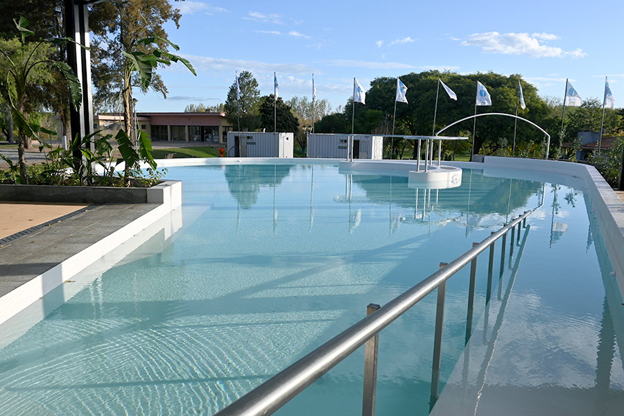 Nueva piscina Guaviyú