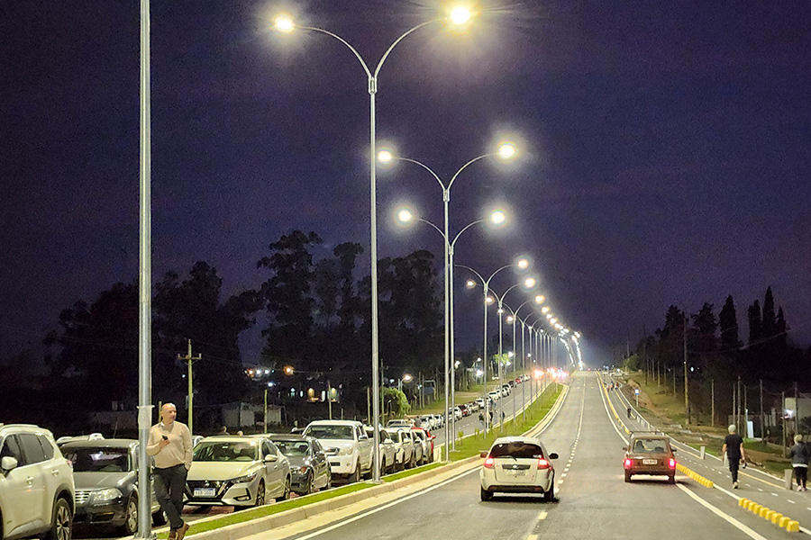 Vista de la nueva iluminación y la obra
