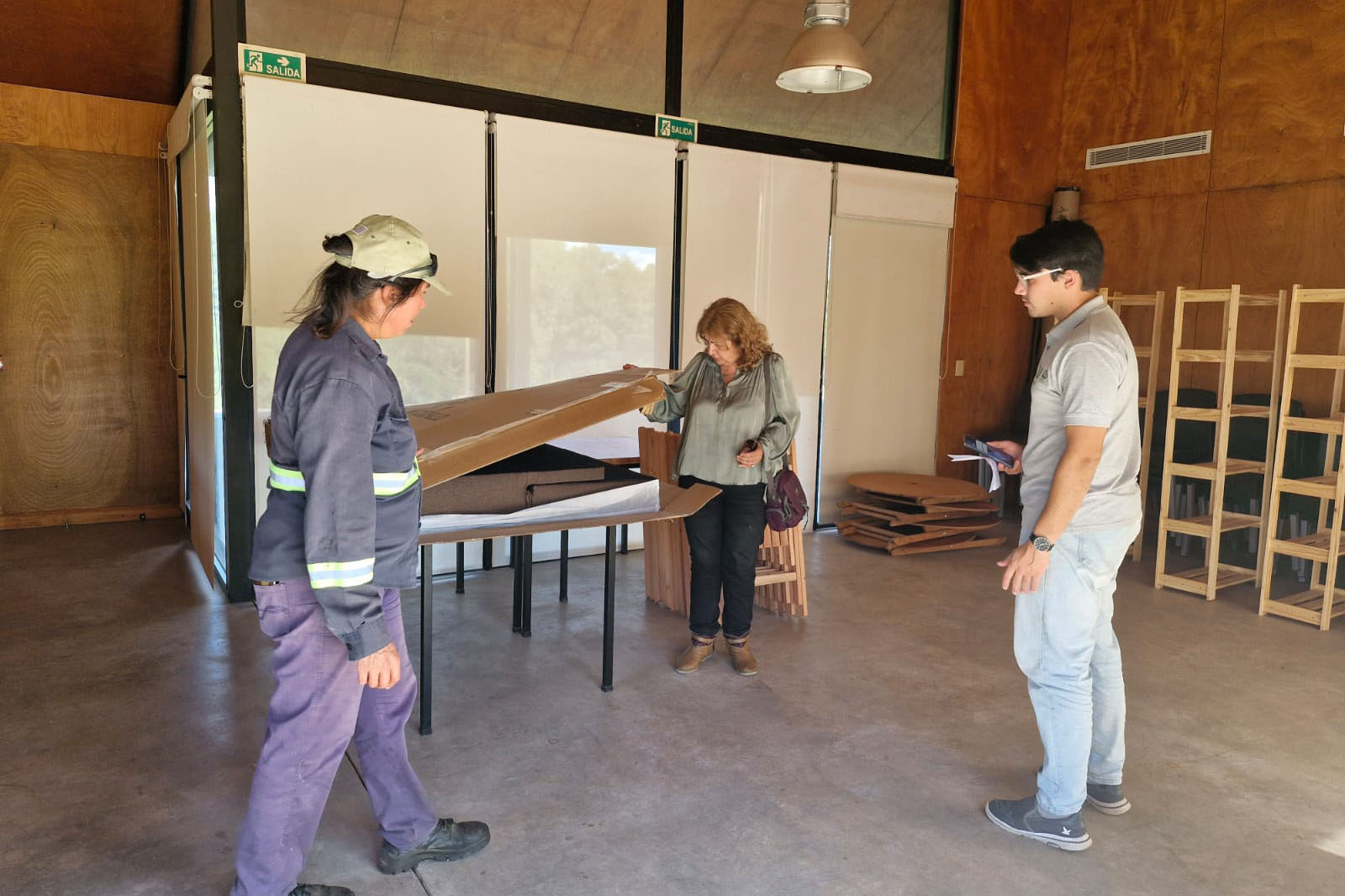 Proyecto “Tierra Heroica” entregó materiales al Municipio de Chapicuy y al Centro de Visitantes de Meseta de Artigas