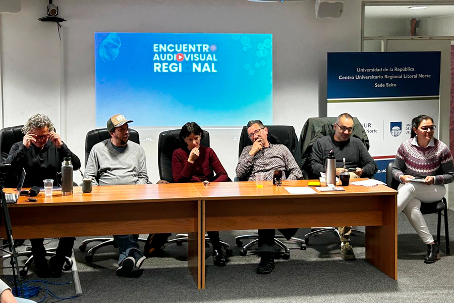 Panel de invitados