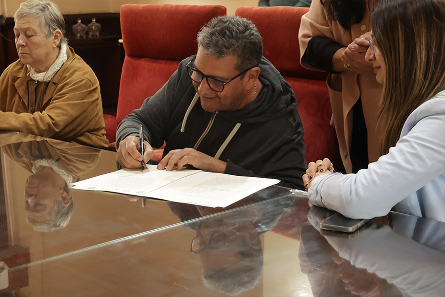 Firma propietario