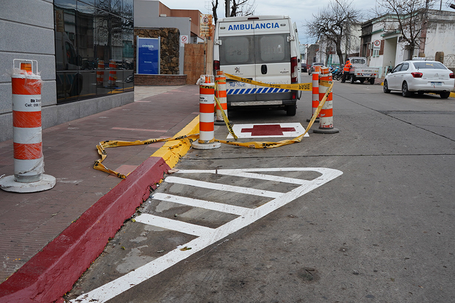 Pintado de señales en calle
