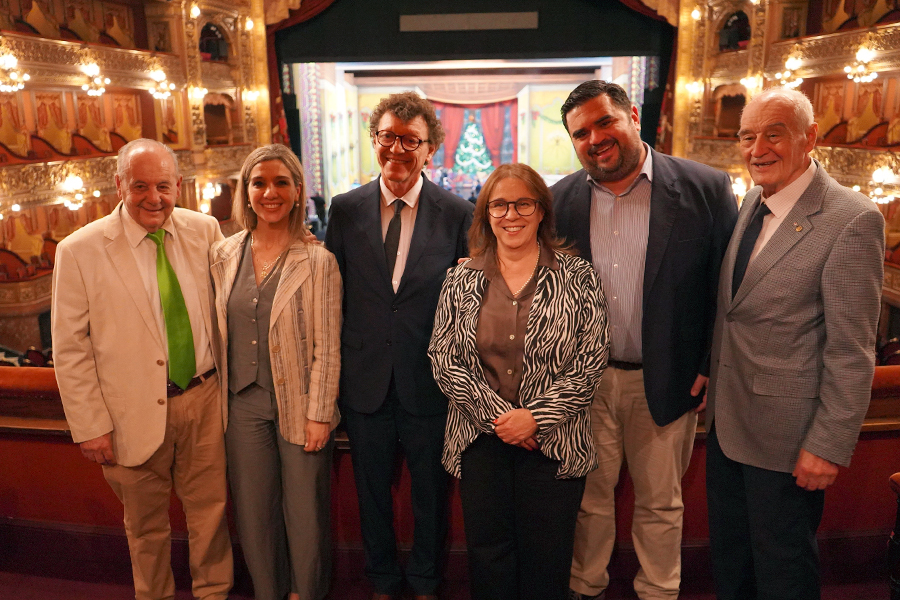 Delegación en Teatro