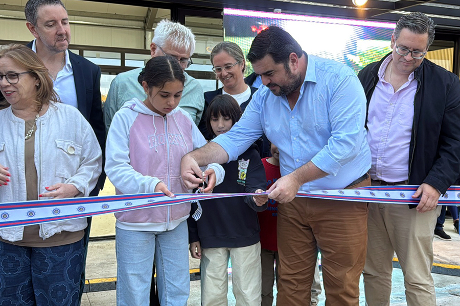 Corte de cinta inauguración