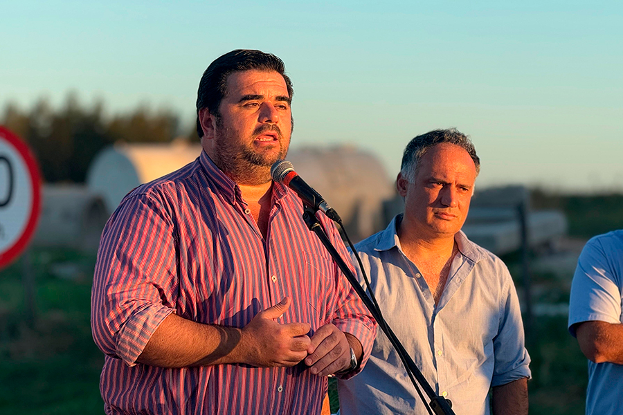 Intendente dando discurso
