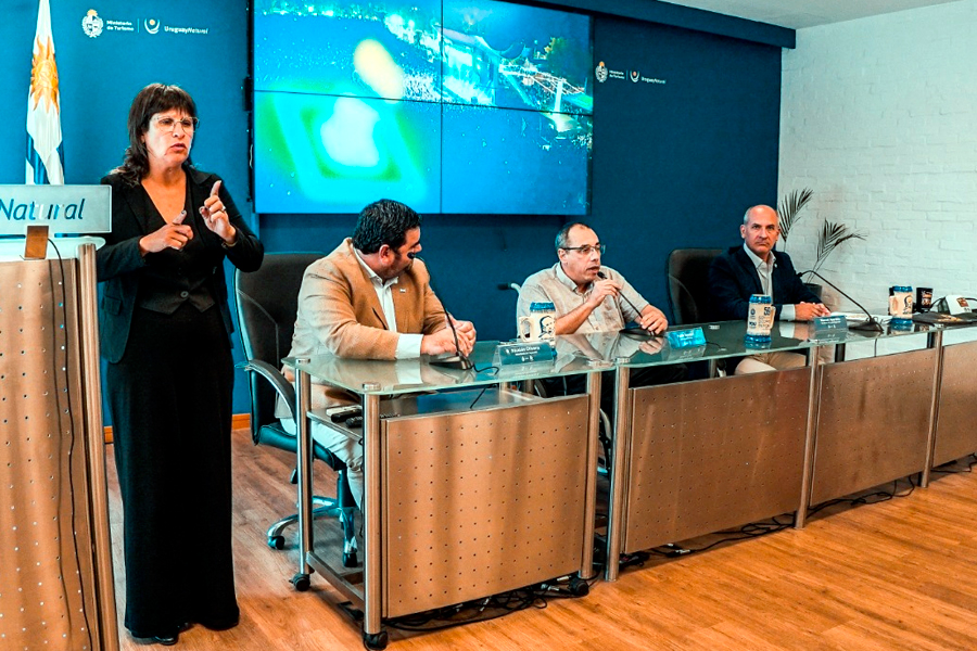 Intendente y Ministro en rueda de prensa